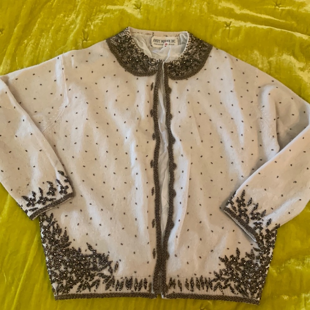 Vintage Wool Sweater w/bronze brown bead details